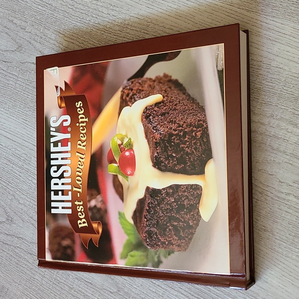 Hershey's Best Loved Recipes! Brand New!